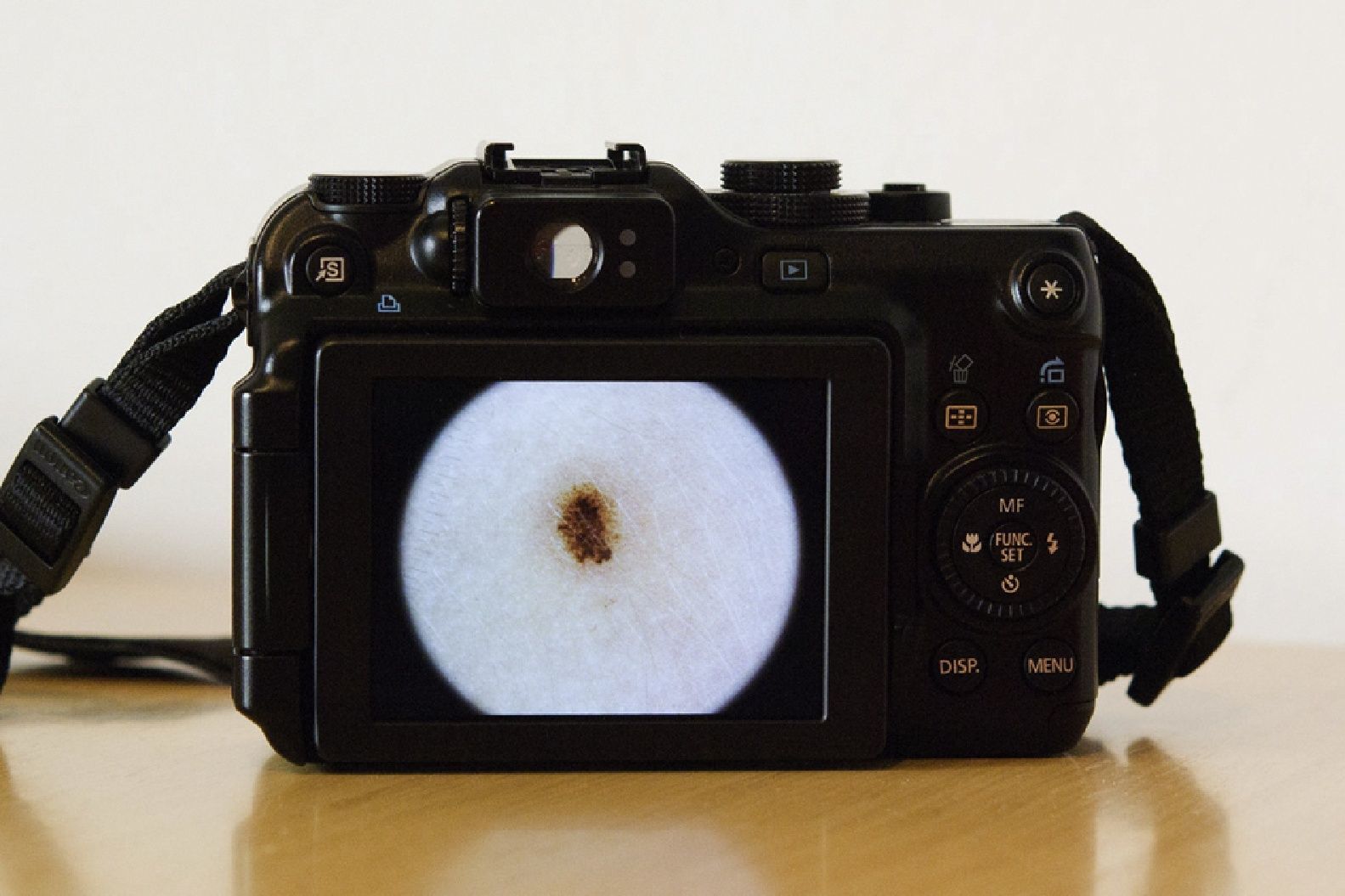 Cómo elegir una cámara compacta: características a tener en cuenta