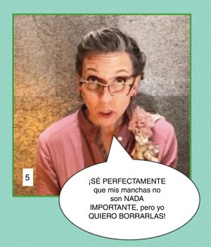 Caso clínico 5 de comunicación en estética. Esta paciente tiene una actitud exigente, y quiere borrar sus manchas; probablemente esa palabra nos incomode, pero pensamos que quizás podríamos ayudarla. Además, ya cree saber que nada de lo que tiene es preocupante. En estas circunstancias conviene mantener nuestra actitud médica científica: «Ya veo… Pase, haremos una exploración para que yo valore de qué tipo de manchas estamos hablando». Tras la exploración y pruebas oportunas y si realmente solo hablamos de lentigos y efélides, se lo explicaremos. Precisa que ajustemos sus expectativas, explicándole que podemos ayudarle a mejorar y ofrecerle las técnicas que consideremos. Tras la explicación y pauta de medidas domiciliarias, ella decidirá iniciar o no tratamientos en consulta. En este caso, con empatía y asertividad podemos conseguir una función de cambio, de forma que el paciente reciba nuestra conducta empática, pero a su vez le sorprenda nuestra actitud científica y segura, pasando probablemente de imponer su deseo y exigir, a dejarse aconsejar.
