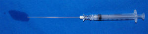 Volumen residual en una aguja espinal, después de aplicar una anestesia raquídea. Fuente: Autores.