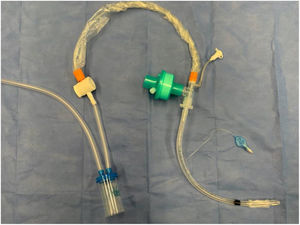 Closed suction device.