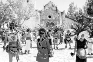 Bailando a Cuauhtémoc (fotografía de la autora).