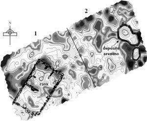 Mapa de resistividad eléctrica a 0.5 m de profundidad que muestra la relación con los restos arquitectónicos en la retícula 1 y con el depósito de arena en la retícula 2 (Gennaro Conté, Universidad de Molisse e Instituto de Geofísica, 2008).