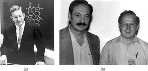 a) Robert Burns Woodward (1917-1979), y b) Roald Hoffmann (1937-) con el profesor Jaime Keller (1936-2011, a su izquierda), de la Facultad de Química de la UNAM.