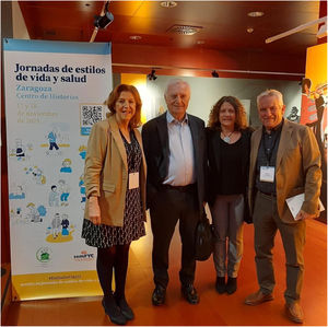 Jornadas de estilos de vida y salud en noviembre de 2023 en Zaragoza. De Izquierda a derecha: Dra. Elena Melús, Dr. Amando Martín Zurro, Dra. Cruz Bartolomé y Dr. Rodrigo Córdoba.
