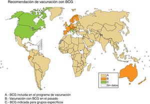 Recomendación de vacunación con BCG. En beige los países que incluyen BCG en su programa de vacunación (A), en naranja los países que vacunaron con BCG pero no lo hacen actualmente (B), y en verde los países que BCG solo está indicada en grupos específicos de población (C). Fuente WHO Global Tuberculosis Report 2017.