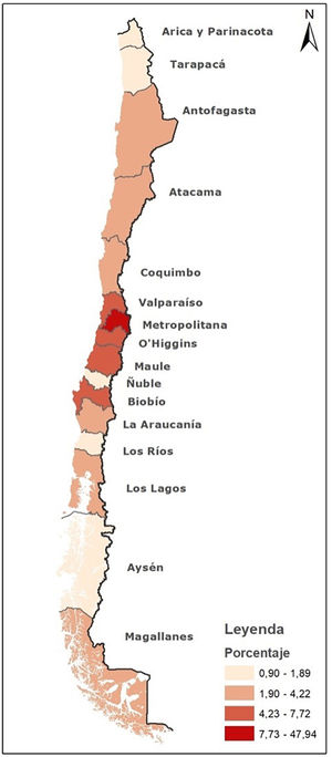 Representación geográfica del porcentaje de consultas de teledermatología a lo largo de Chile (de 2020 a 2021). La Región Metropolitana concentró el mayor número de consultas (47,9%), seguida por las regiones del Maule (7,7%), Biobío (5,9%), Valparaíso (5,8%) y O'Higgins (5,2%).