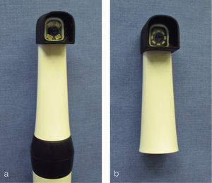 Cabezales intercambiables para la VistaCam iX. Cabezal para imágenes de fluorescencia (a) y para imágenes intraorales (b).