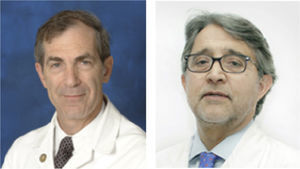 Impulsores de la laparoscopía urológica A la izquierda Dr. Ralph Clayman, quien realizó la primera nefrectomía laparoscópica mientras trabajaba en la Universidad de Washington, St. Louis (EE.UU.). A la derecha el Dr. Octavio Castillo, padre de la cirugía laparoscópica urológica en Chile y reconocido formador de urólogos laparoscopistas en el mundo.