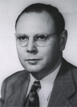 Charles Bailey. Charles Bailey, quien efectuó la primera comisurotomía mitral el 10 de junio de 1948, en Filadelfia. Cortesía de la Biblioteca Nacional de Medicina de los EE.UU. http://resource.nlm.nih.gov/101409713.