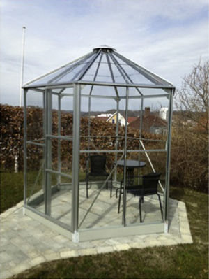 Greenhouse where the patient is exposed to daylight for photodynamic therapy at Hospital Molhom in Vejle, Denmark. Photograph kindly provided by Dr Peter Bjerring.
