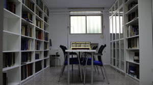The Professor García Pérez Library of the Spanish Academy of Dermatology and Venereology (AEDV), in its current location in the Olavide Museum, Faculty of Medicine, Universidad Complutense de Madrid.