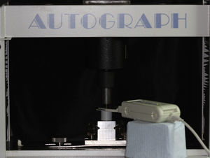 Table of 180° mounted on the Autograph®, AG‐I with the T‐Scan®III HD sensor interposed and being loaded.