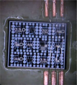Zoom of the chip showing the interconnection between pads and connection lines