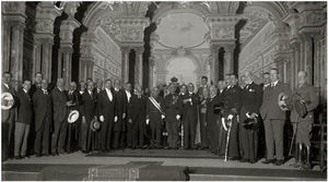 Inauguración del Congreso en el Teatro Victoria Eugenia. Imagen tomada de Fototeka-Kutxa (fotógrafo Pascual Marín). Disponible en: https://www.kutxateka.eus/Detail/objects/213890/s/0.