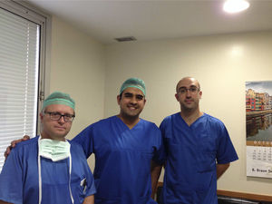 Derecha a izquierda: Dr. Fernando Alvarez, mi persona, Dr. Alberto Ruiz.