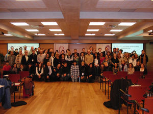 Fotografía del grupo del V Curso de Accesos Vasculares para hemodiálisis (Bilbao 2010).