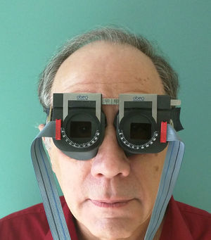 An image of the OBER2 recording system (Permobil/IOTA Eye Trace) with the second author pictured as the subject.