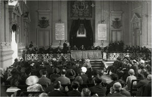 Closing ceremony. Source: Fototeka-Kutxa (photographer: Pascual Marín). Available at: https://www.kutxateka.eus/Detail/objects/77575/s/0.