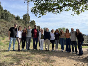 Espai Mireia (Collserola), May 5, 2023, day of the farewell gathering. From left to right: Xavier Andújar, Victòria Marquina, Isabel Salvador, Raimon Rifà, Pablo Ruiz, Montserrat Aceituno, Maria Esteve, Fernando Fernández-Bañares, Yamile Zabana, Carme Loras, Ingrid Fajardo, Beatriz Arau, Albert Martín-Cardona, and Emma Sudrià.