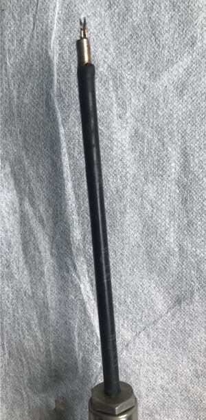 Imagem detalhada da ponta da antena de micro‐ondas.