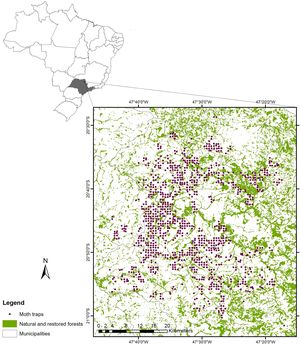Study region and the georeferenced points of pheromone traps used to monitor the population of Diatraea saccharalis (Crambidae) in sugarcane fields across northeastern São Paulo State (grey), Brazil.