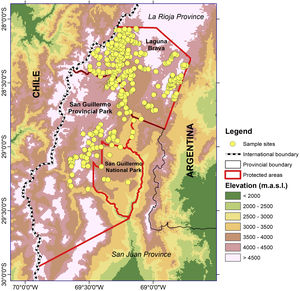 Map of the study area showing the location of the occurrences, the protected areas, and the regional topography.